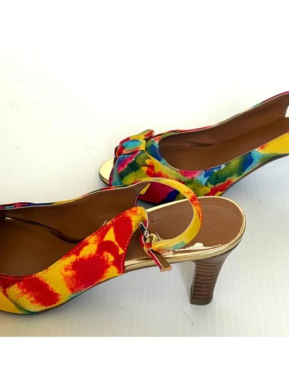 Etienne Aigner Heels Slingback Floral Peep Toe Gold Trim Women’s 5.5 Shop Worn - Picture 6 of 9